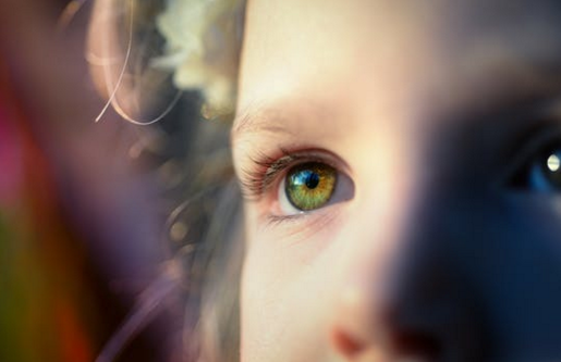 怎样预防儿童眼外伤?